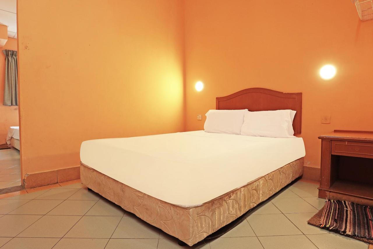 Hotel Oyo 90598 Living House C0 Kuching Exteriér fotografie